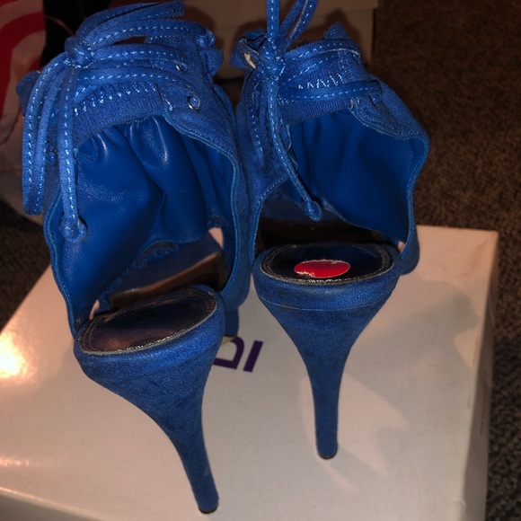 Bakers -Flirty - Picture 3 of 4